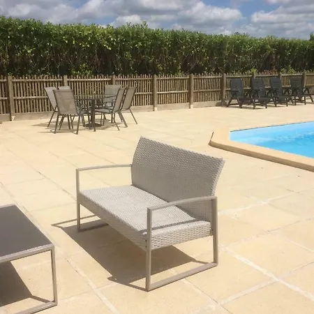 Holiday home Les Daurins Poursac